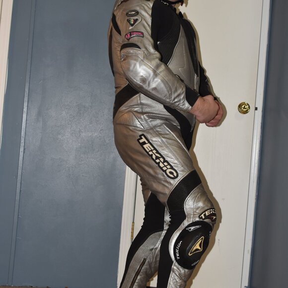 Teknic leather motorcycle suit, kangaroo hide, size US 44 - Picture 4 of 16